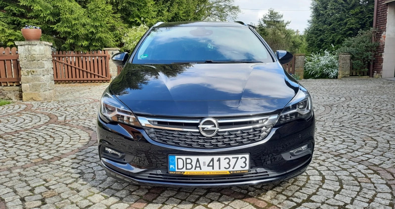Opel Astra cena 42900 przebieg: 114000, rok produkcji 2017 z Kalety małe 407